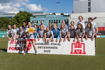 Bild 165 - wBJ Lotto Pokal Finale  Eimsbuetteler TV - Hamburger SV : Ergebnis: 0:3